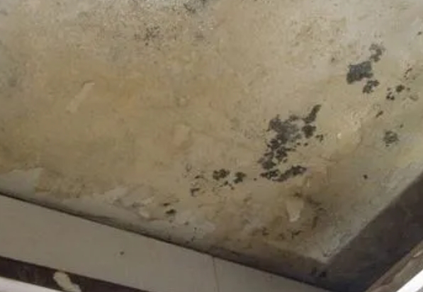 松桃阳台漏水维修公司分享下松桃卫生间渗水维修需要注意哪些问题。